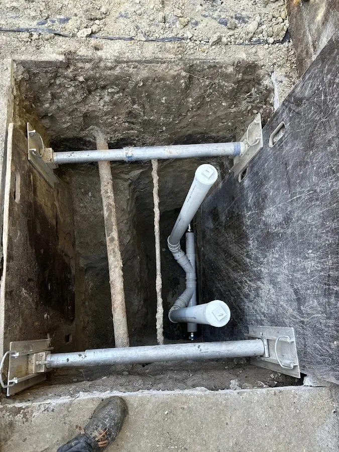 Experienced plumber completing Gas Line Repair work in Terrell Hills